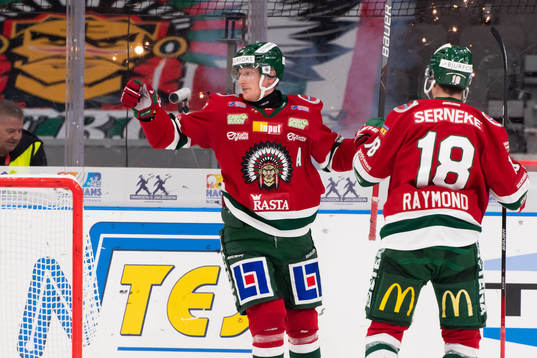 Frölundas Simon Hjalmarsson jublar