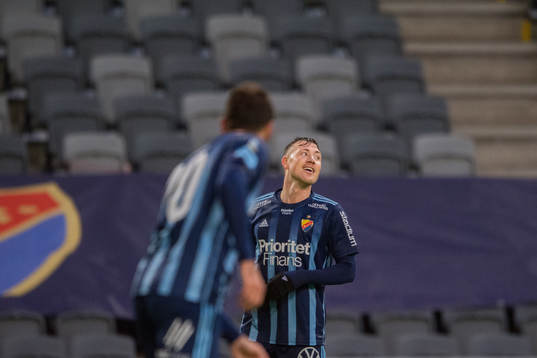 Djurgårdens Fredrik Ulvestad jublar efter 3-0