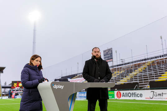 Dplays studio med Camilla Nordlund och Alexander Axén