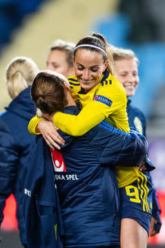 Jessica Samuelsson and Kosovare Asllani of Sweden celebrate