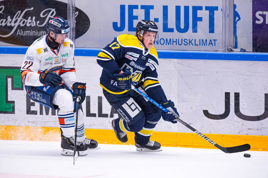 s Emil Johansson