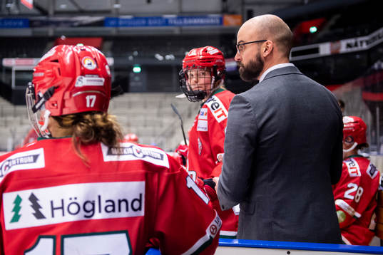 Modos Erica Rieder, Paula Bergström och tränare Björn