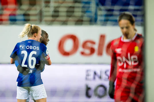 Ajara Nchout Njoya of Vålerenga celebrates after scoring the 4-1 goal