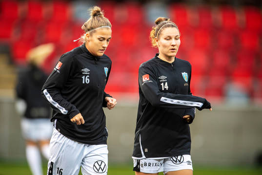 Göteborgs Filippa Angeldal och Natalia Kuikka