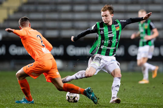 AFC Eskilstunas Adnan Kojic och GAIS Julius Johansson