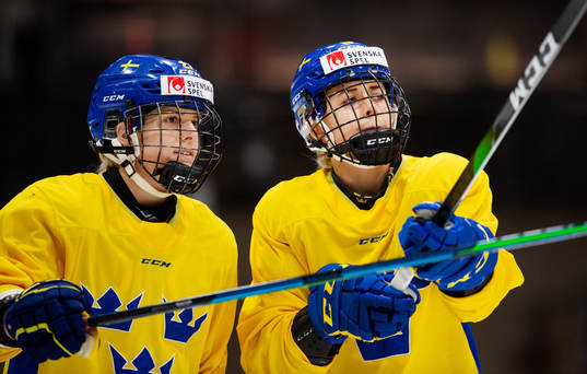 Sveriges Emma Nordin och Lisa Johansson