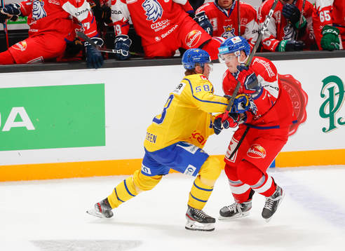 Jesper Sellgren #58, SWE and Andrej Nestrasil #11, CZE