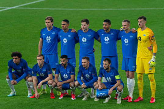 The starting eleven of Molde pose for a team photo