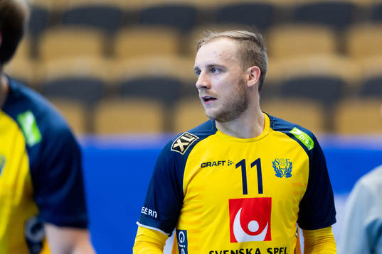 Daniel Pettersson of Sweden