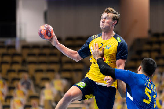 Jonathan Carlsbogård of Sweden