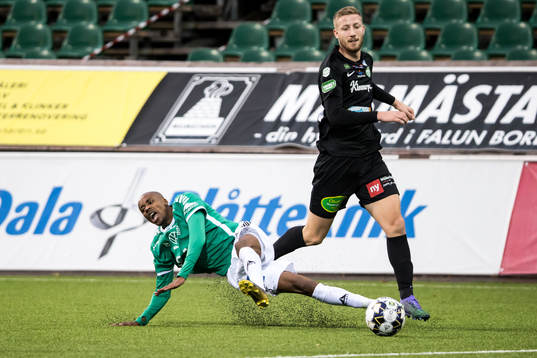 Västerås Kevin Custovic och Brages Bantu Mzwakali