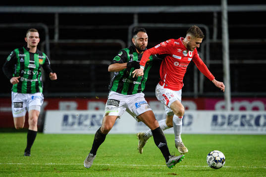 GAIS Richard Yarsuvat och Degerfors Christos Gravius