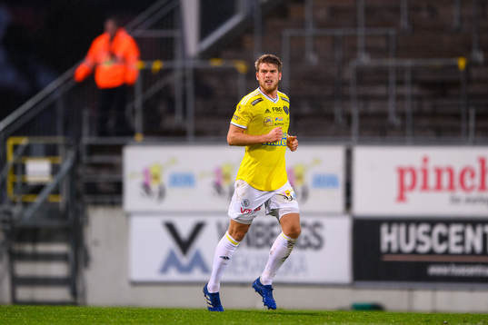 Falkenbergs Marcus Mathisen jublar efter 1-2
