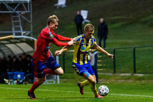 Tvååkers Eric Nilsson och Eskilsminnes Dennis Olsson