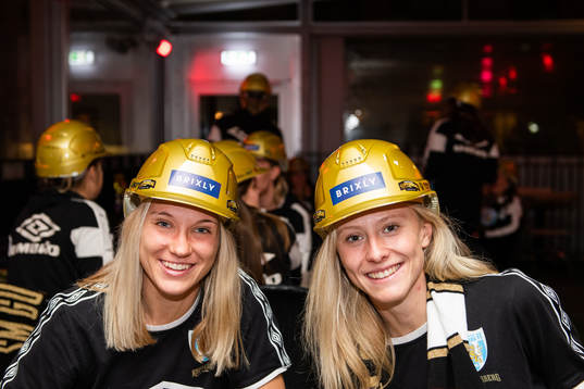 Emma Koivisto och Rebecka Blomqvist