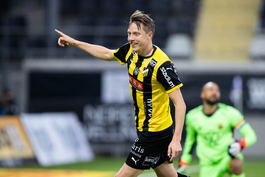 Häckens Viktor Lundberg jublar