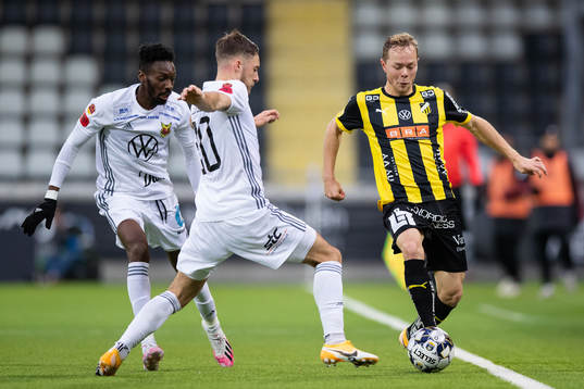 Östersunds Felix Hörberg och Häckens Adam Andersson