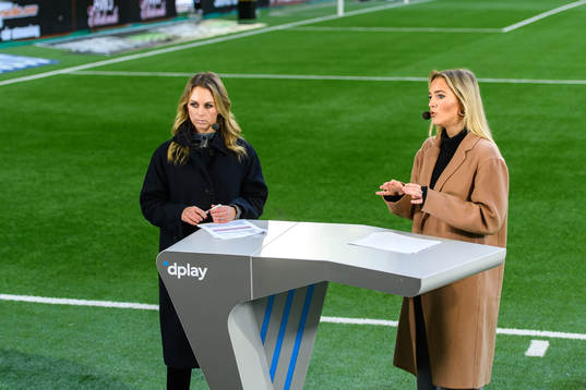 Dplays Karin Frick och Irma Helin