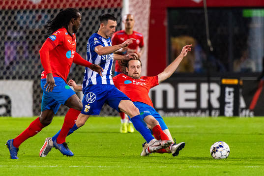 IFK Göteborg Giorgi Kharaishvili <och Helsingborgs Mikkel