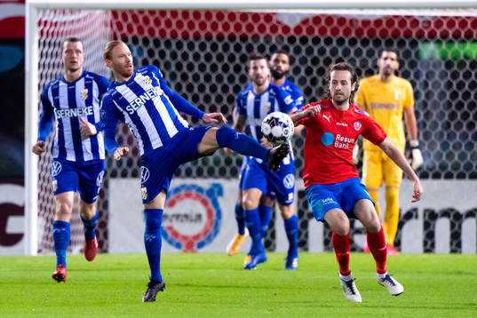 IFK Göteborg Alexander Farnerud och Helsingborgs Mikkel Diskerud