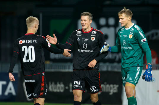 Kalmars Carl Gustafsson, Viktor Elm och målvakt Ole