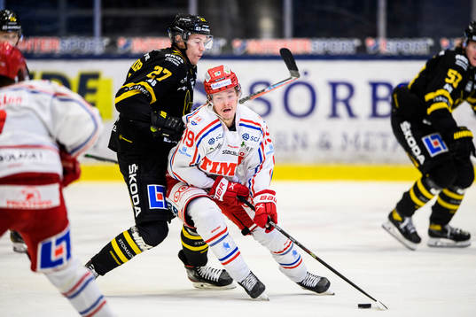 Västerås Sebastian Benker och Timrås Jesper Boqvist