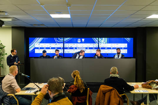 Malmö FFs Anel Ahmedhodzic, Eric Larsson, Ola Toivonen, Anders Christiansen och Behrang Safari på presskonferensen