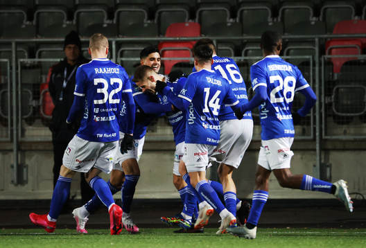 Umeås Bajram Ajeti jublar efter 1-0