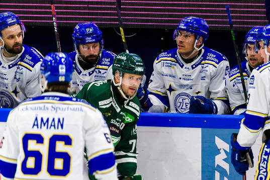 Färjestads Jacob Nilsson bland Leksands spelare