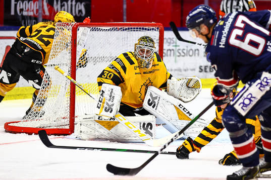 Skellefteås målvakt Gustaf Lindvall