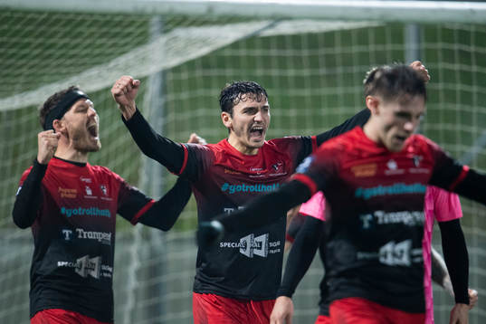 Trollhättans Albinot Rexhepi jublar efter slutsignalen