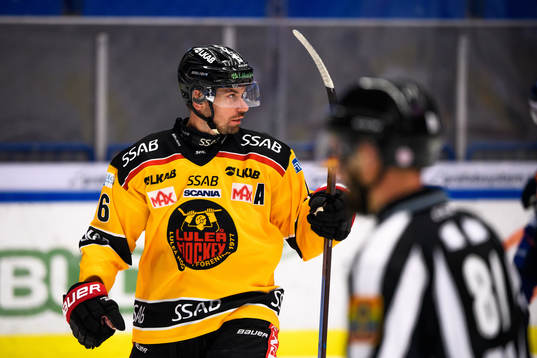 Luleås Niklas Olausson jublar