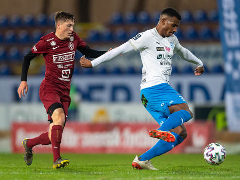 Landskronas Kevin Jensen mot Värnamos Bernardo Vilar Estevao Jeronimo