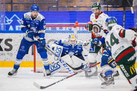 Frölundas Joel Lundqvist oroar mot Leksands Jonas Ahnelöv