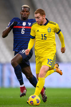 Paul Pogba of France and Dejan Kulusevski of Sweden
