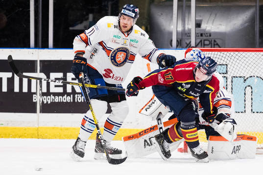 Växjös Ilari Melart och målvakt Erik Källgren