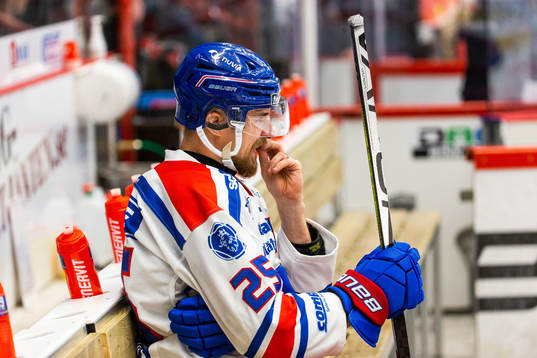 Oskarshamns Johannes Salmonsson deppar i periodpaus