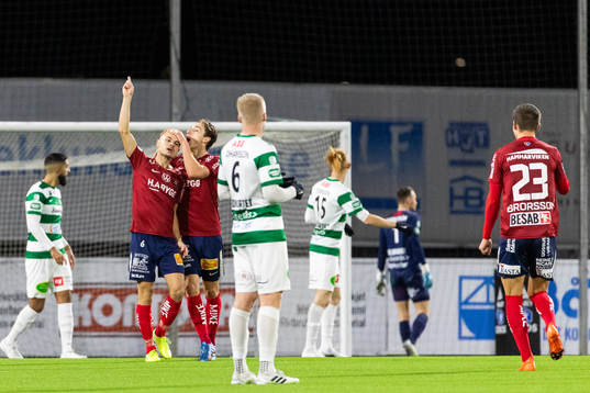 Örgrytes Hannes Sahlin jublar efter att han gjort 3-0
