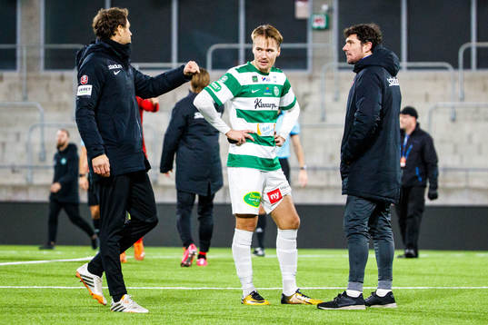 Örgrytes assisterande tränare Johan Elmander , Västerås