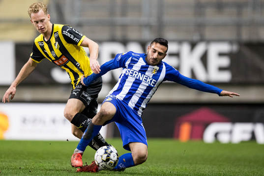 Häckens Gustav Berggren och IFK Göteborg Sargon Abraham