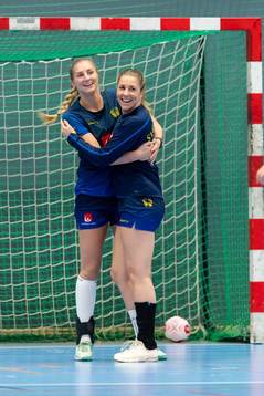 Linn Blohm och Melissa Petrén