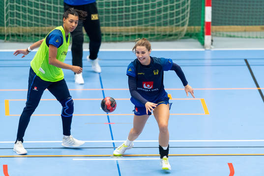 Jamina Roberts och Anna Lagerquist