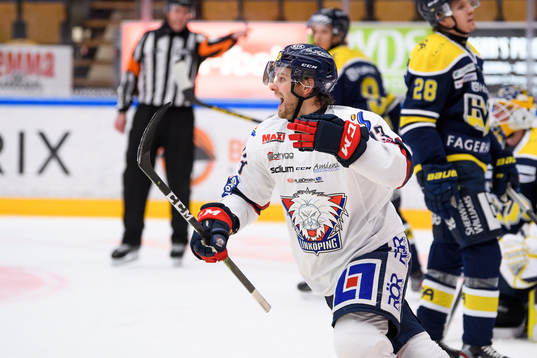 Linköpings Andrew Gordon jublar