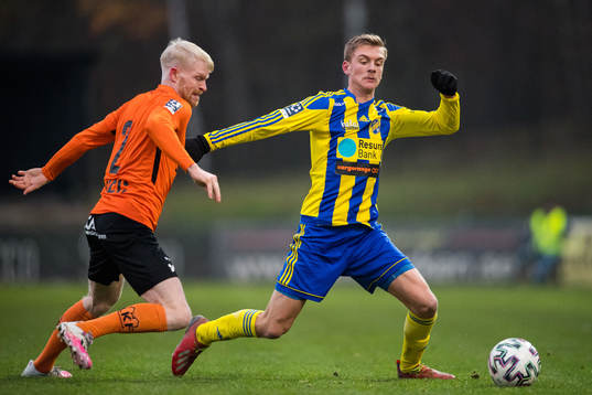 Torns Hugo Barsne och Eskilsminnes Dennis Olsson