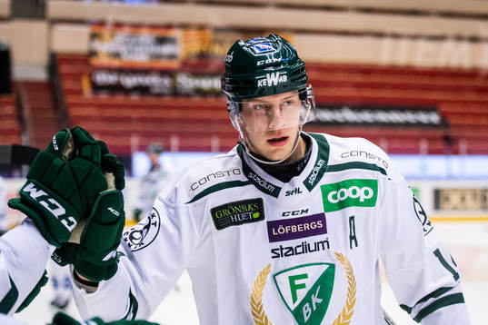 Färjestads Victor Ejdsell jublar