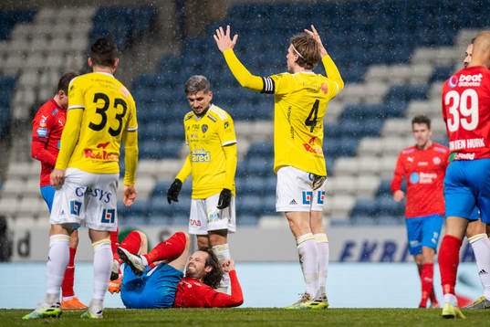 Falkenbergs Carl Johansson reagerar