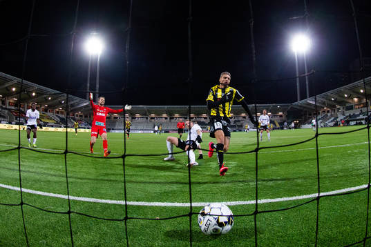 Häckens Ahmed Yasin nickar in 3-0
