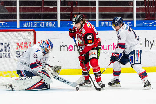 Linköpings målvakt Niklas Lundström och Petteri Nikkilä
