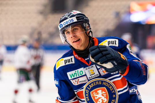 Växjös Jack Drury jublar