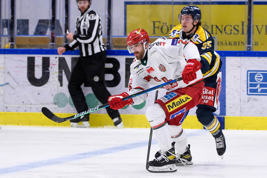 Modos Martin Kaut och Södertäljes Nick Olesen